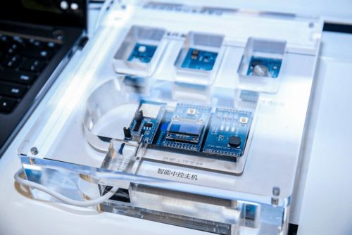 鸿蒙生态设备品牌 HarmonyOS Connect 携全场景新品亮相，智慧出行引领未来